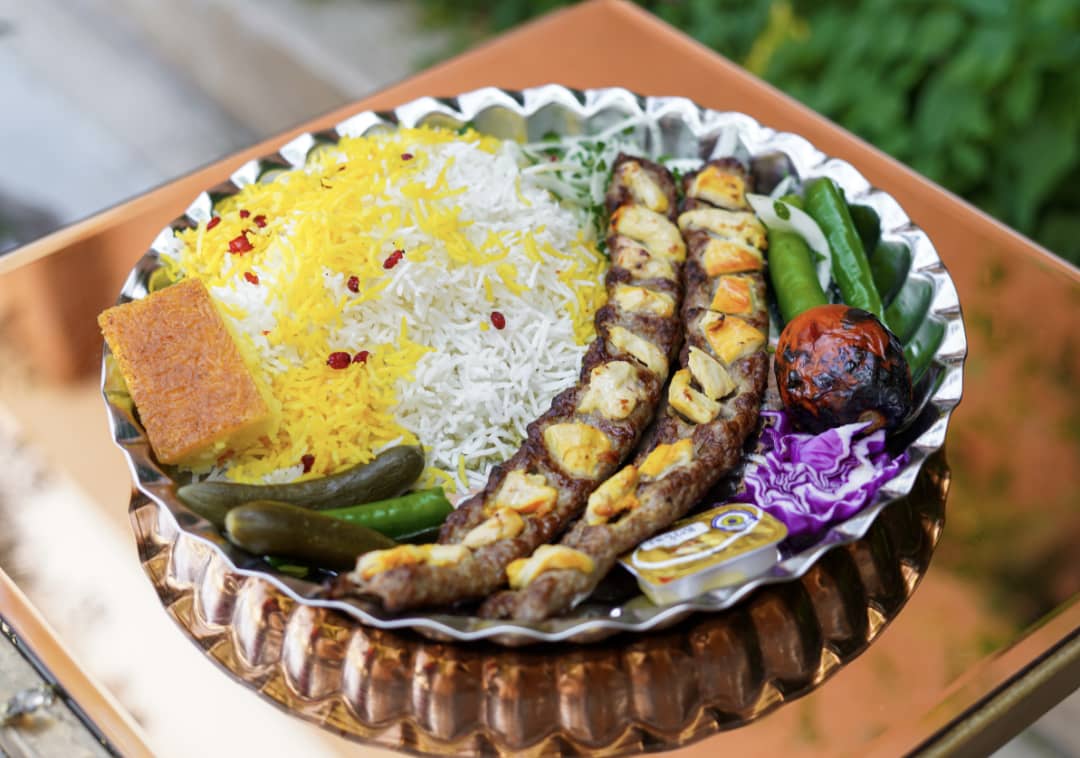 چلو کباب کوبیده مخصوص